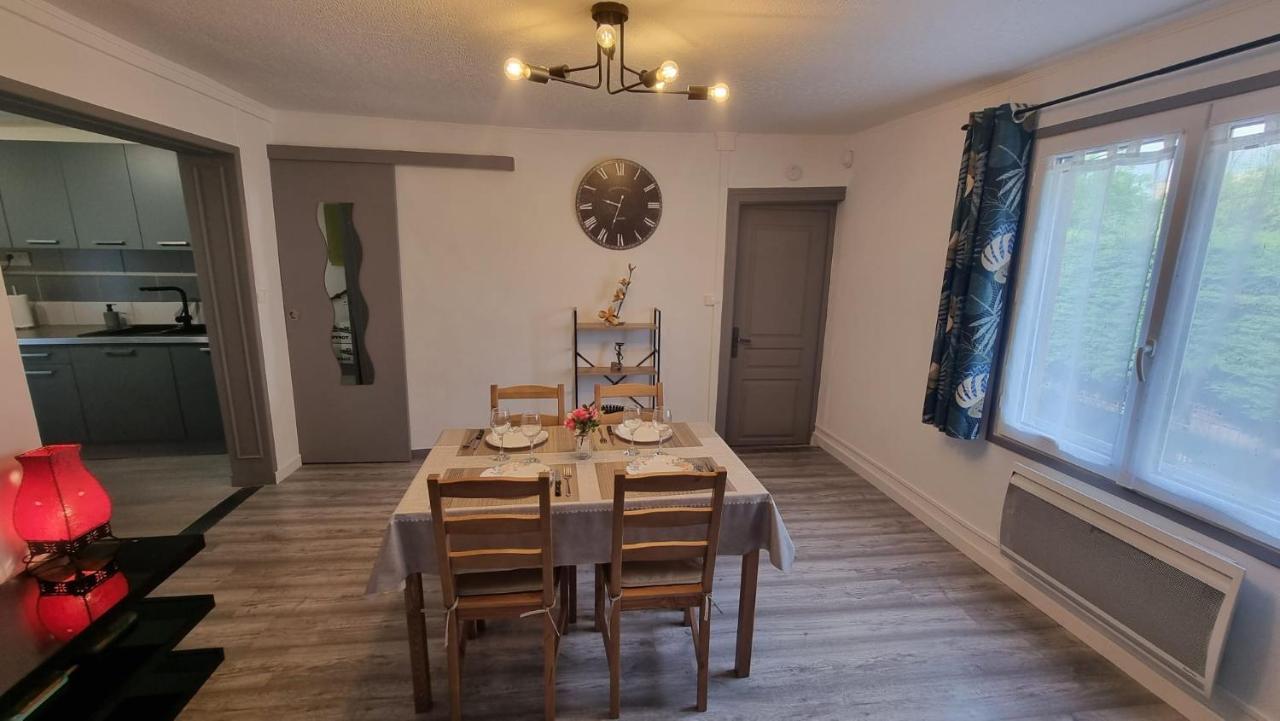 Appartement Rethel - Netflix - Marc & Cecile Exteriör bild