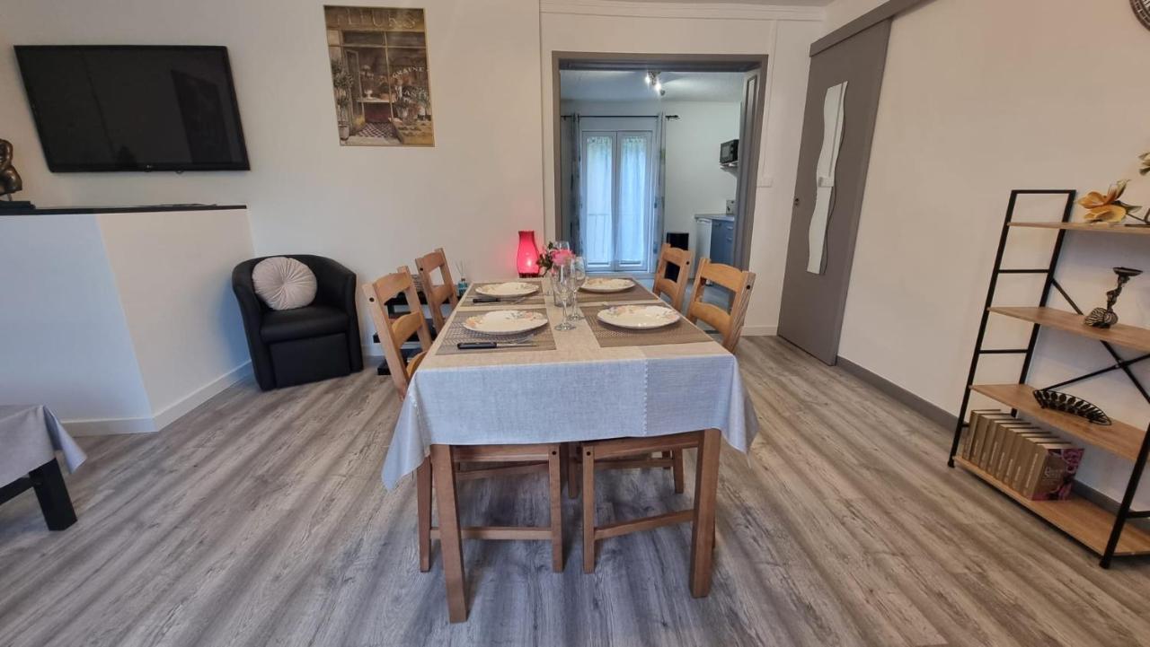 Appartement Rethel - Netflix - Marc & Cecile Exteriör bild